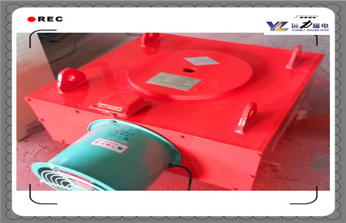 電磁除鐵器,懸掛電磁除鐵器,風(fēng)冷式電磁除鐵器,臨朐風(fēng)冷式懸掛電磁除鐵器 電磁除鐵器,懸掛電磁除鐵器,風(fēng)冷式電磁除鐵器,臨朐風(fēng)冷式懸掛電磁除鐵器