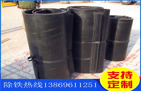 永磁除鐵器，皮帶除鐵器，永磁皮帶除鐵器安裝高度有什么標(biāo)準(zhǔn)嗎