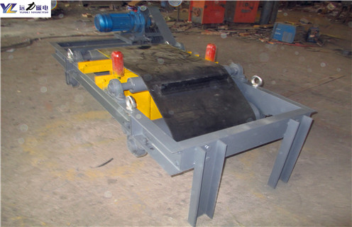 皮帶式除鐵器，福建皮帶式除鐵器工作原理調整方法_福建皮帶式除鐵器工作原理跑偏原因及如何調_刮板價格