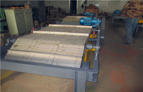 永磁帶式除鐵器,河南永磁帶式除鐵器工作原理_安裝方法_河南永磁帶式除鐵器工作原理類型_工作原理及作用_河南永磁帶式除鐵器工作原理廠家 永磁帶式除鐵器,河南永磁帶式除鐵器工作原理_安裝方法_河南永磁帶式除鐵器工作原理類型_工作原理及作用_河南永磁帶式除鐵器工作原理廠家