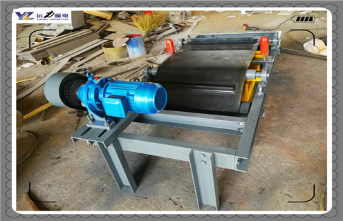 永磁自卸式除鐵器,貴州永磁自卸式除鐵器怎么換帶_技術參數(shù)_貴州永磁自卸式除鐵器怎么換帶磁塊安裝方式_如何換帶 永磁自卸式除鐵器,貴州永磁自卸式除鐵器怎么換帶_技術參數(shù)_貴州永磁自卸式除鐵器怎么換帶磁塊安裝方式_如何換帶