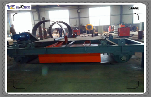 永磁自卸式除鐵器,河北新型永磁自卸式除鐵器_技術(shù)參數(shù)_河北新型永磁自卸式除鐵器磁塊安裝方式_如何換帶 永磁自卸式除鐵器,河北新型永磁自卸式除鐵器_技術(shù)參數(shù)_河北新型永磁自卸式除鐵器磁塊安裝方式_如何換帶