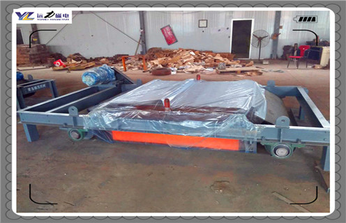 永磁自卸式除鐵器,河北新型永磁自卸式除鐵器_技術(shù)參數(shù)_河北新型永磁自卸式除鐵器磁塊安裝方式_如何換帶 永磁自卸式除鐵器,河北新型永磁自卸式除鐵器_技術(shù)參數(shù)_河北新型永磁自卸式除鐵器磁塊安裝方式_如何換帶